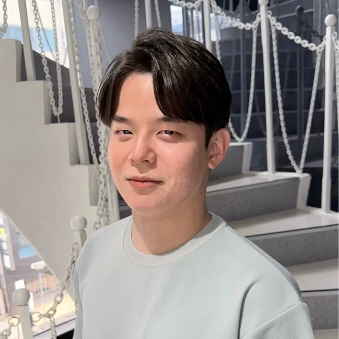 ショート メンズ センターパート メンズパーマ カット 【Zina札幌大通】 店長　福間 和也のヘアスタイル