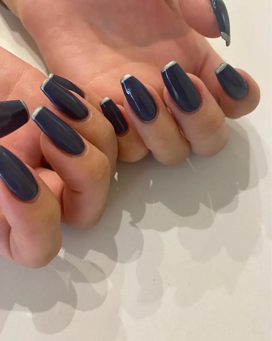 ネイル フレンチネイル ネイビー ハンドネイル Ann nailのネイルデザイン