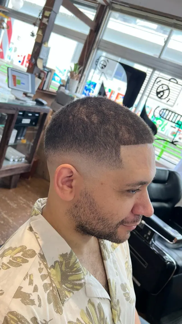 メンズ カット 古家 孝一のヘアスタイル