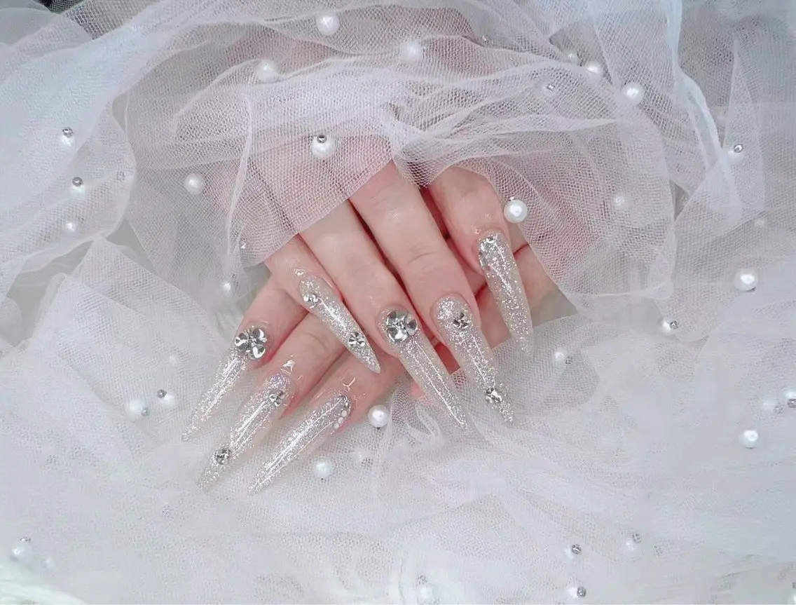 ネイル R salonのネイルデザイン