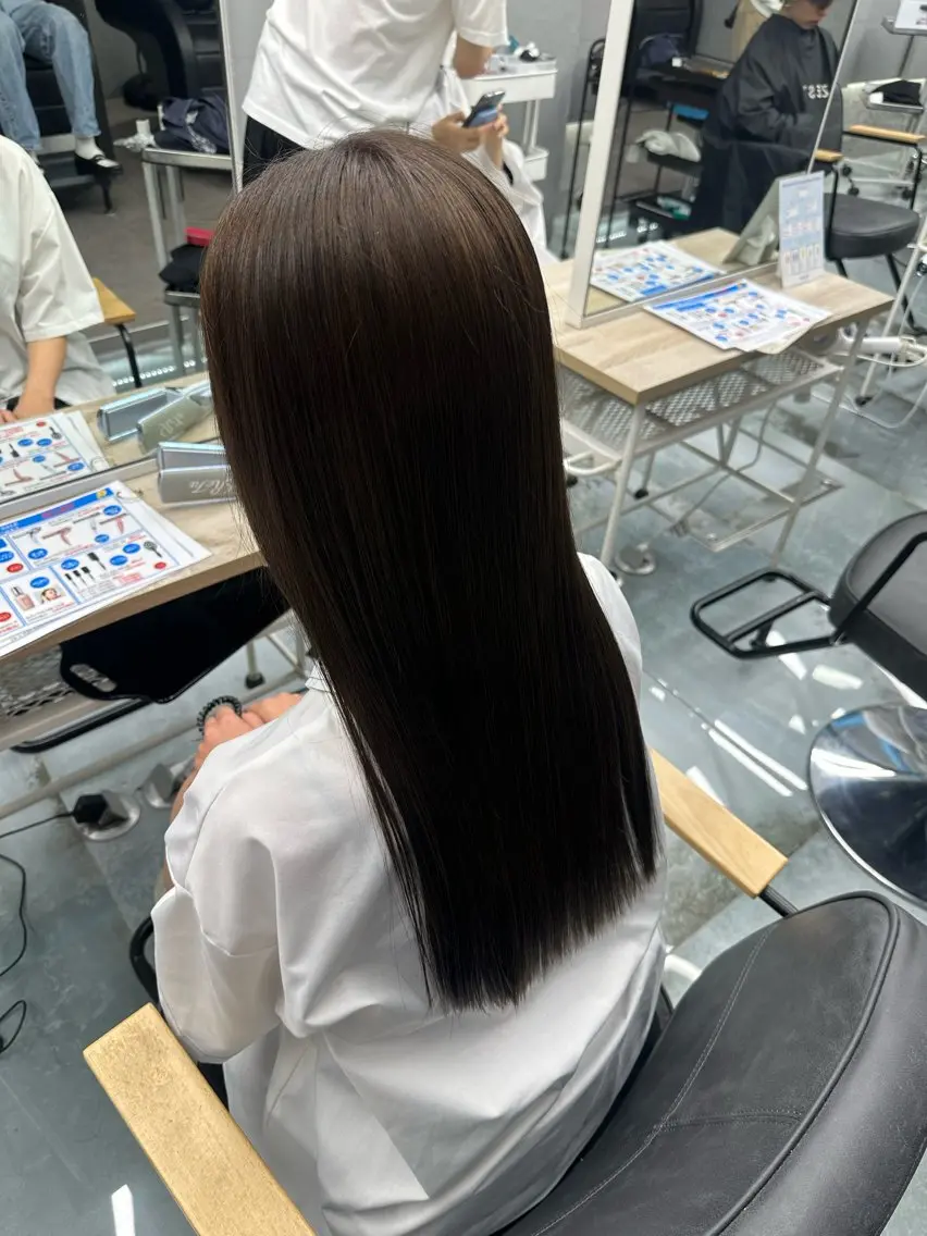 U-30毛先カット《メンテナンス》+トリートメント(髪質改善トリートメント変更可能◎)の写真