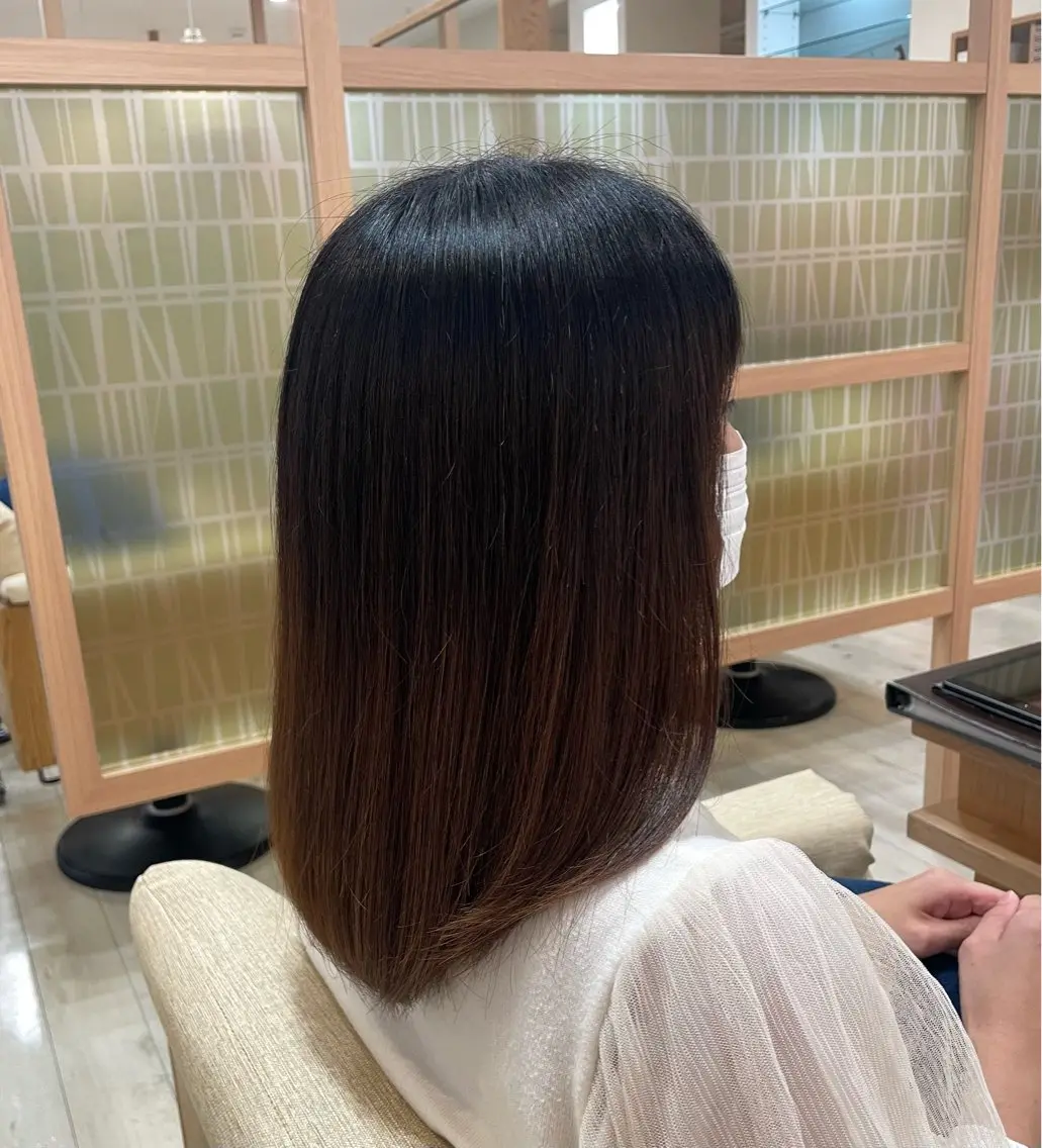 ミディアム être 加藤 悠花のヘアスタイル