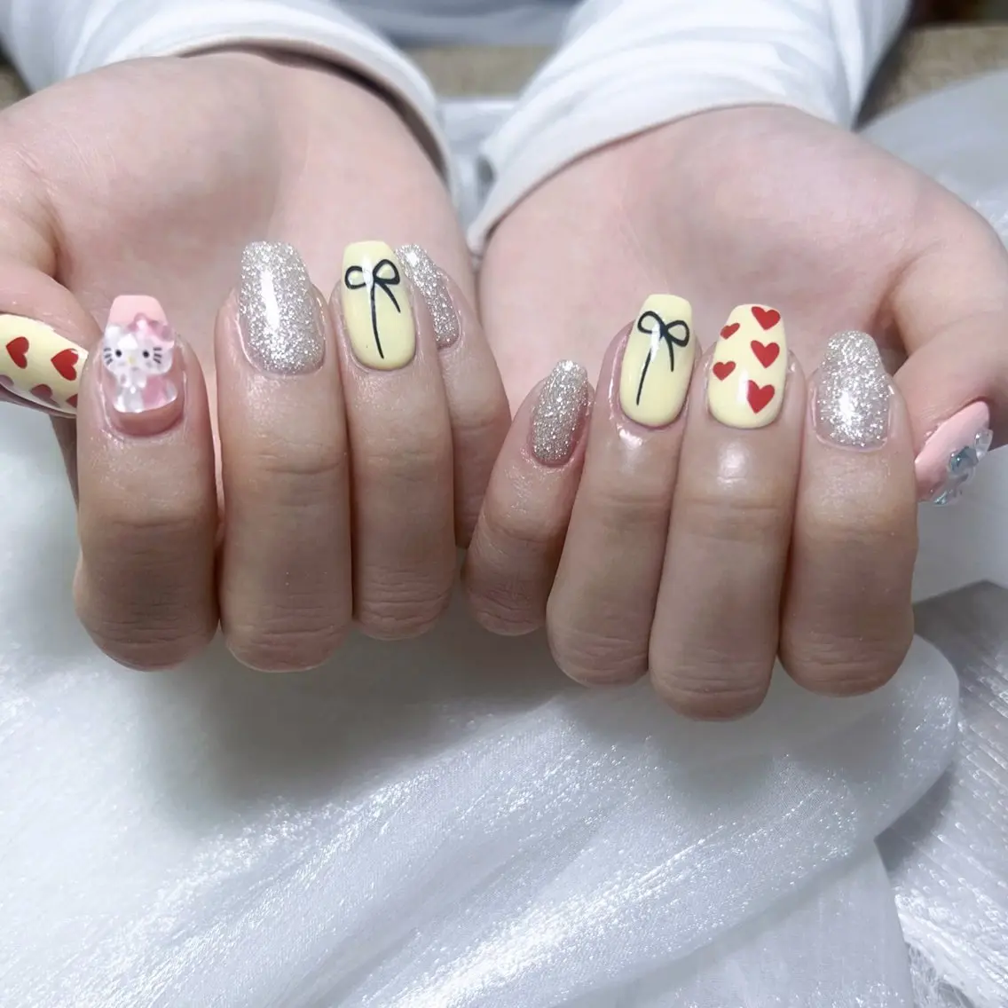 メンズ ネイル メンズ韓国風 アートネイル オーロラネイル ガーリー キラキラネイル ハンドネイル Nail salon 木にいるのネイルデザイン