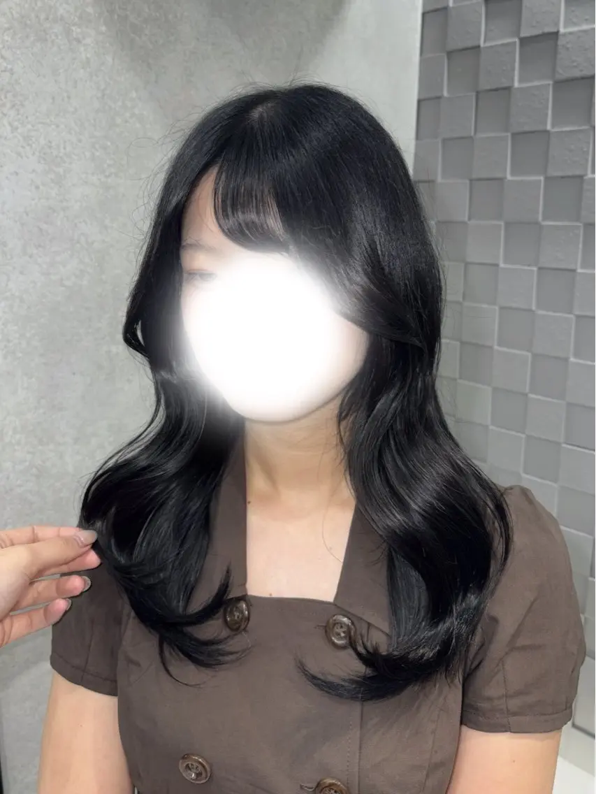 カラー XENA / sakuraのヘアスタイル