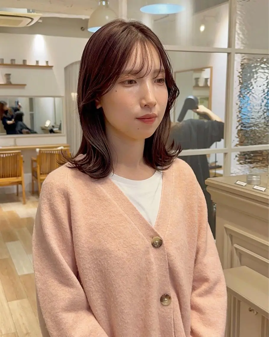 ミディアム カラー ブリーチ ハイトーンカラー ブリーチなしカラー ボブ REINA☁️透明感 カラー/ぷつっと♡のヘアスタイル