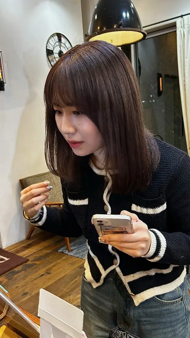 ロング レイヤーカット ロング トリートメント momoka Jr.stylistのヘアスタイル
