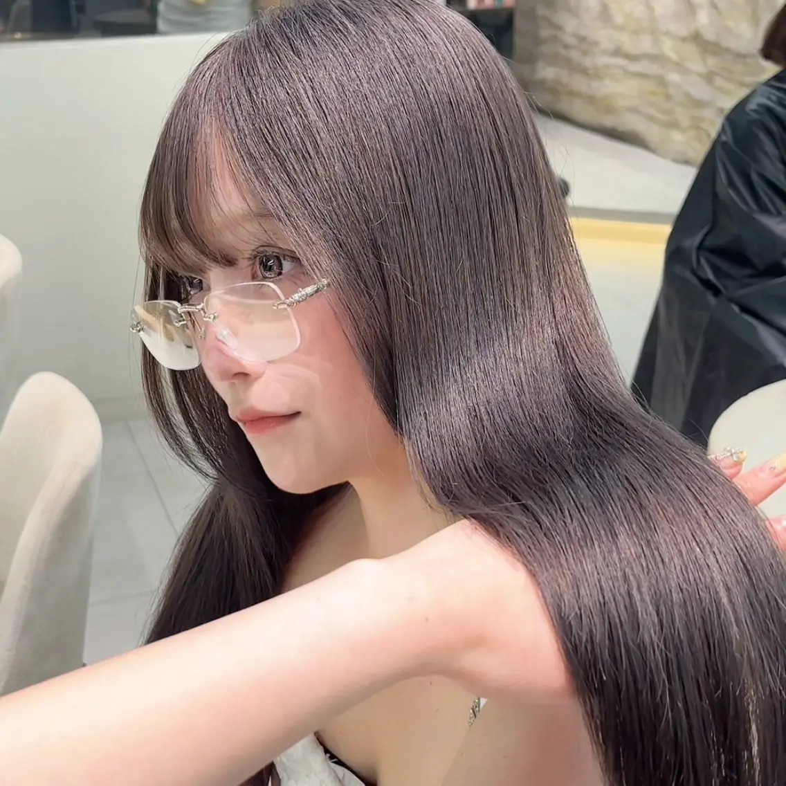 セミロング カラー ブリーチ 透明感カラー カット ヘアカラー トリートメント 🎀𝑆𝐴𝑅𝐴 /レイヤーカット🎀のヘアスタイル