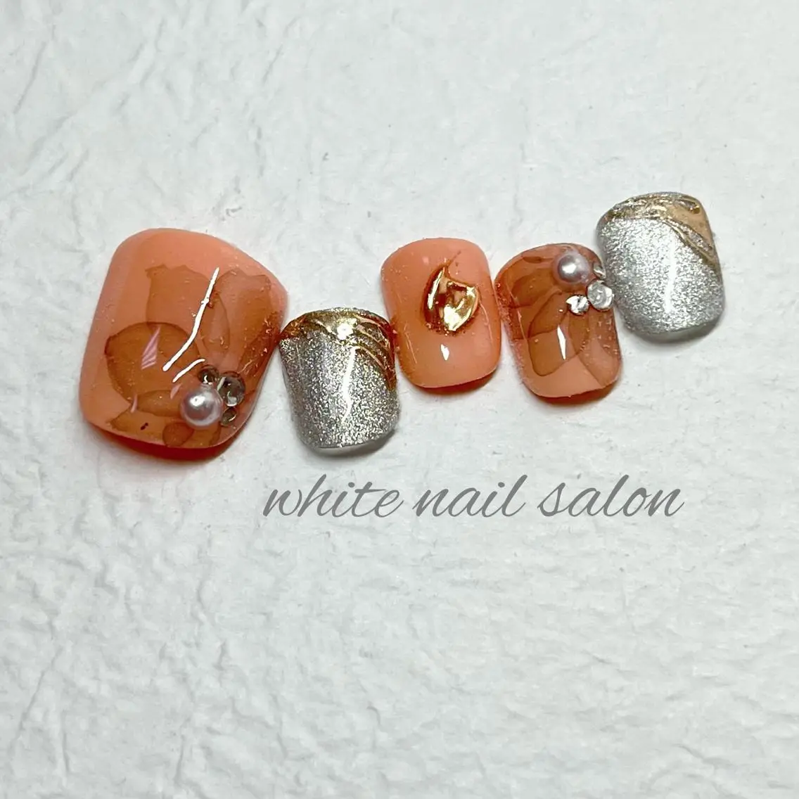 ネイル アートネイル フットネイル ジェルネイル ハードジェル ラメ(グリッター) フットネイル white nail salonのネイルデザイン