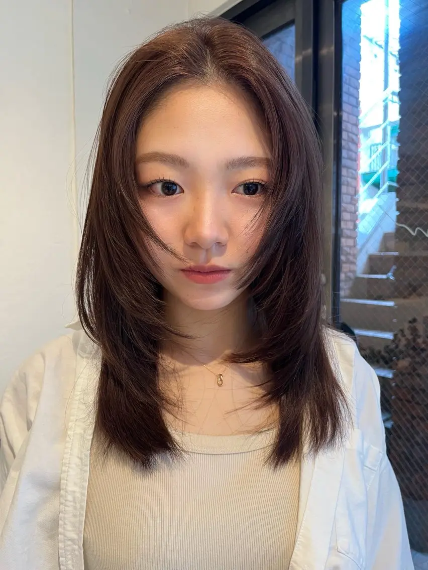 ミディアム カット ヘアカラー トリートメント HARUKA/ 透明感カラーのヘアスタイル