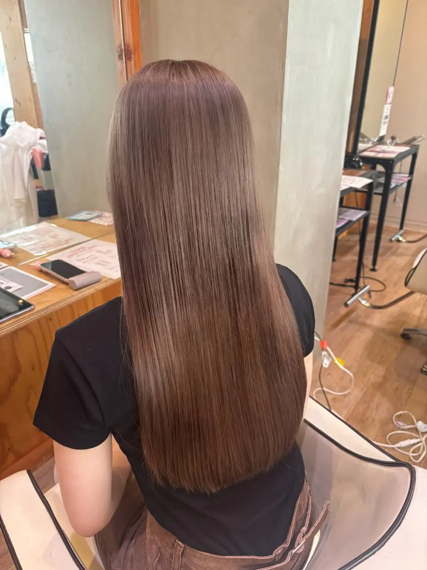 ロング カラー ヘアアレンジ ブリーチ グレージュ ミルクティーグレージュ ヘアカラー 【韓国ヘア/透明感 カラー】makotoのヘアスタイル