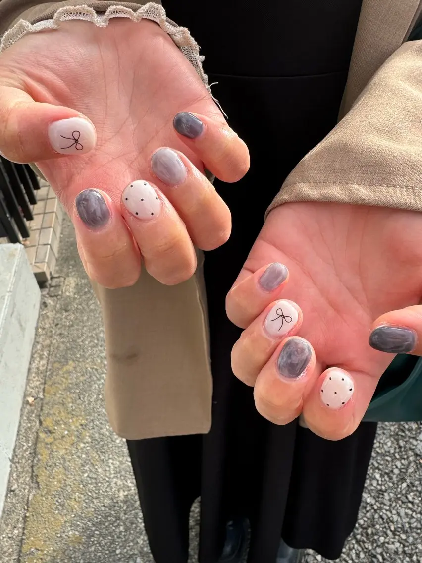 ネイル LAVISH 大和店 emi・:*+のネイルデザイン