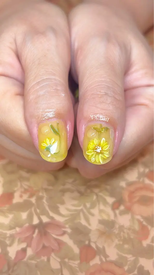 ネイル 夏ネイル 手書きが得意🖌️ Y’s  nailのネイルデザイン