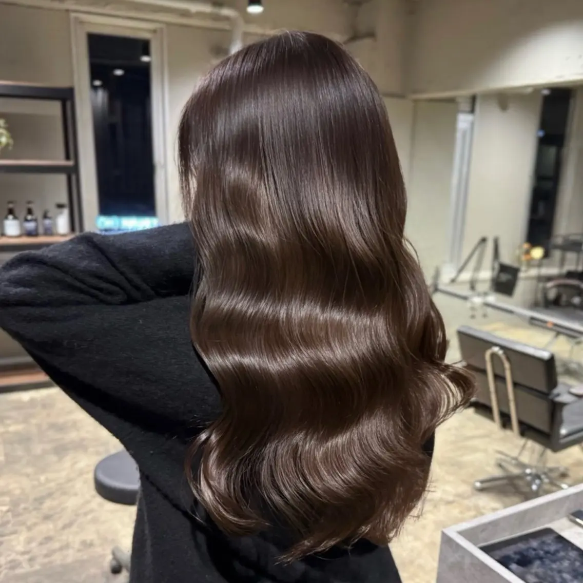 セミロング カラー ROIS 渋谷のヘアスタイル
