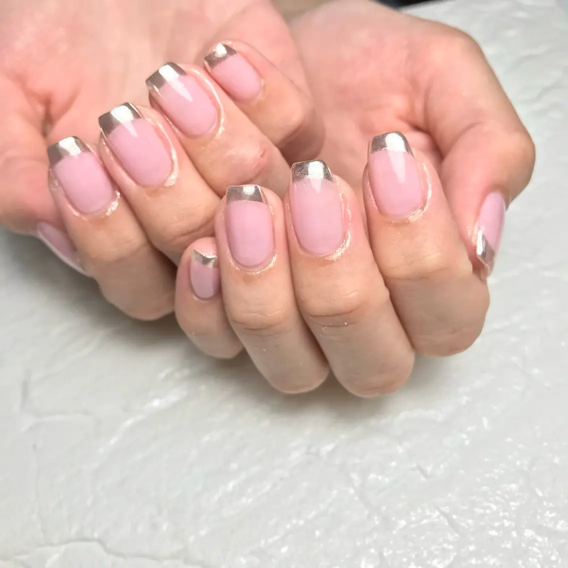 ネイル フレンチネイル ミラーネイル CHIKA .のネイルデザイン