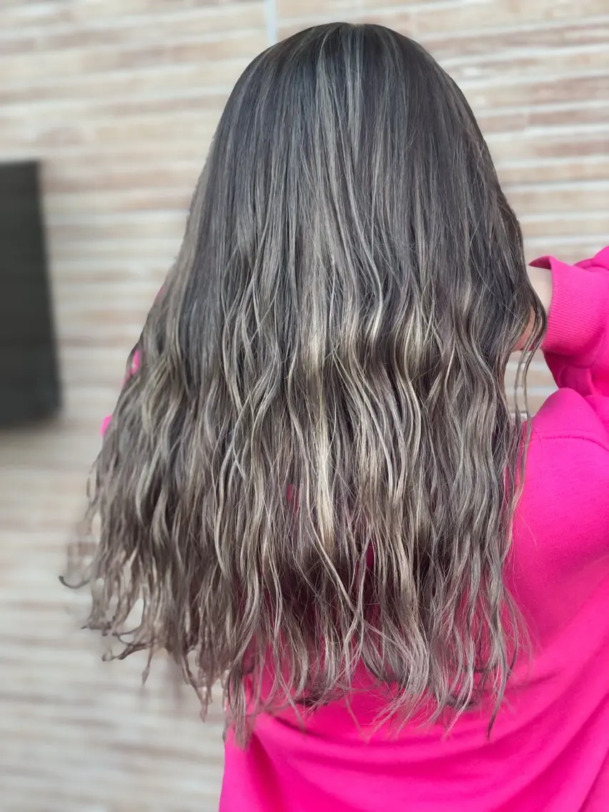 ロング ボブ ハイライト 髪質改善 韓国風ヘア レイヤーカット メンズスタイル バレイヤージュ　齋藤のヘアスタイル