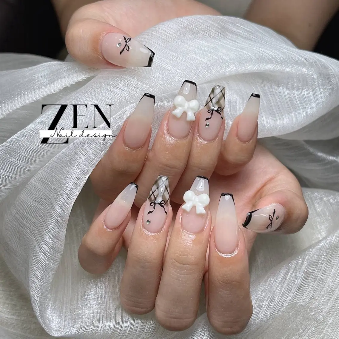 ネイル チークネイル 長さ出し フレンチネイル 韓国ネイル マグネットネイル ハンドネイル Zen Nail Design 池袋のネイルデザイン