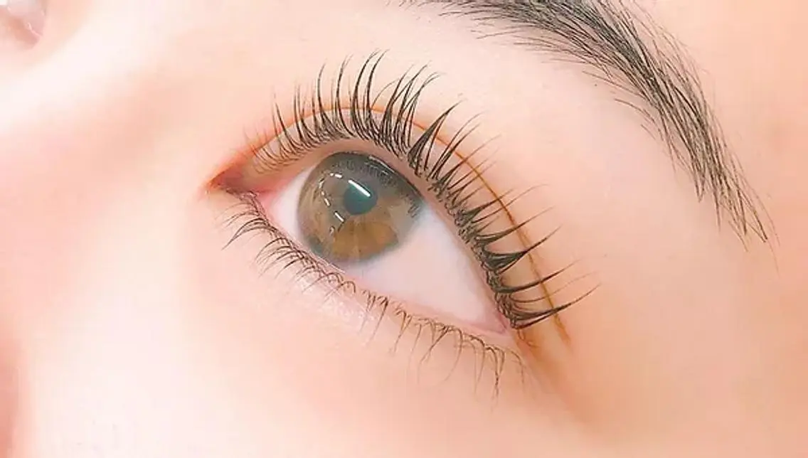 上下まつげパーマの写真