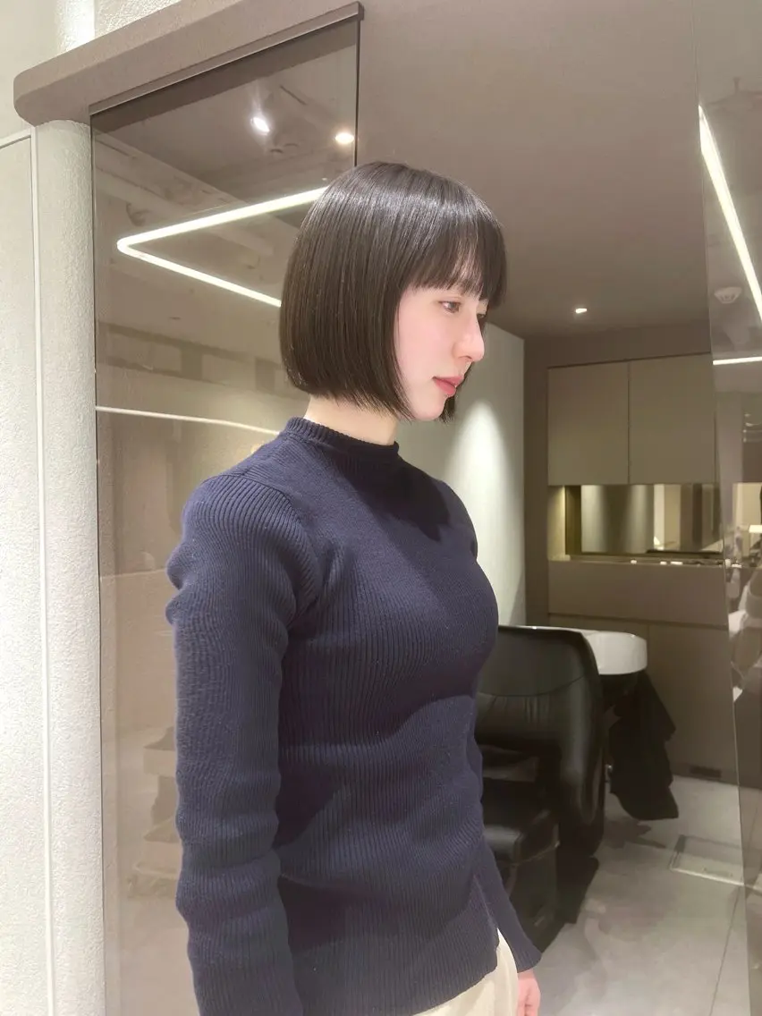 ショート ボブ rino🤍 恵比寿レイヤーカットのヘアスタイル