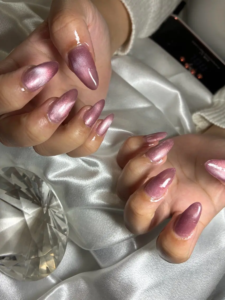 ミディアム ハンドネイル YOKOSUKA NAILS💅🩶のネイルデザイン