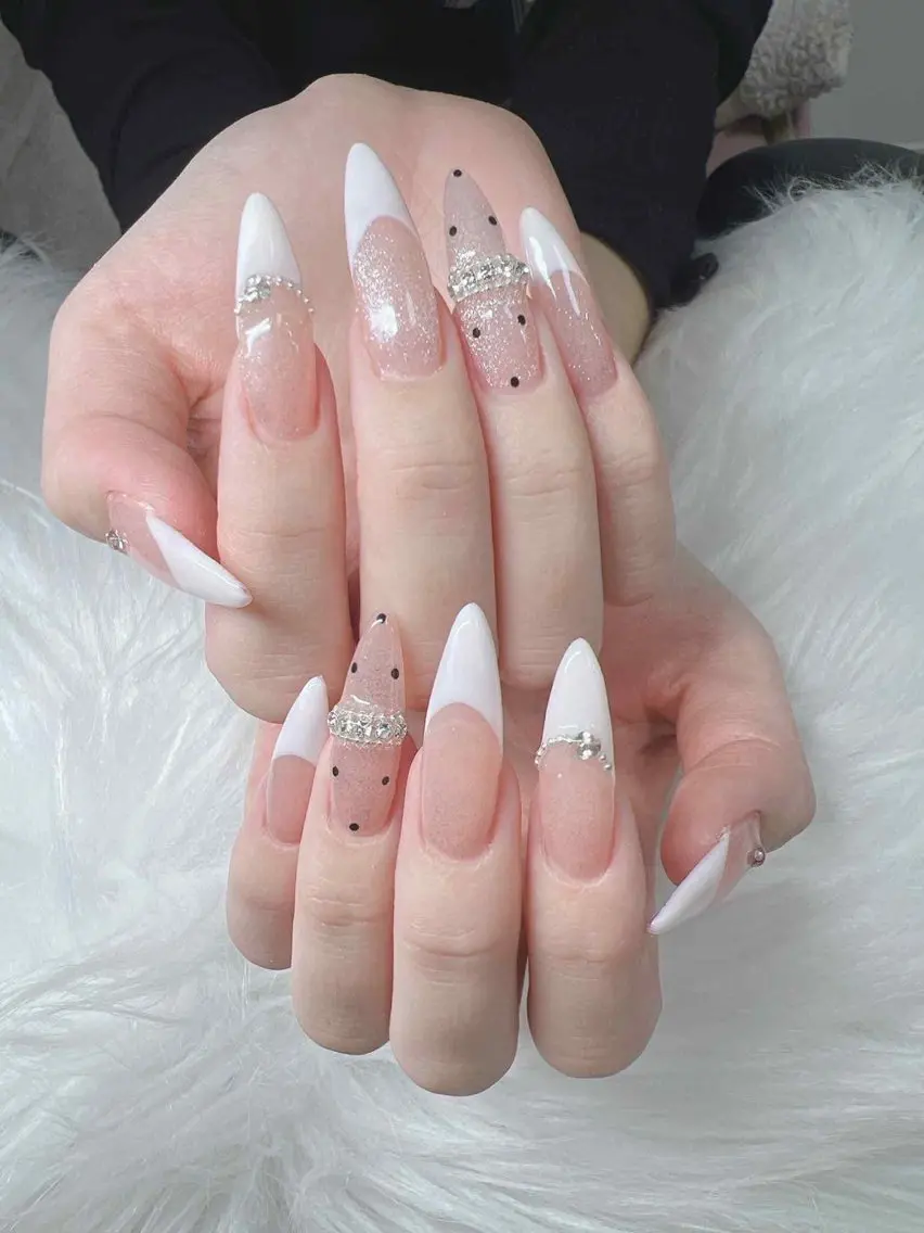ネイル ハンドネイル Lee Nailsのネイルデザイン