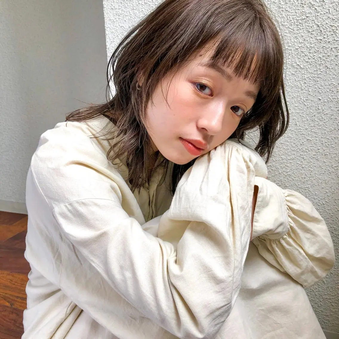 前髪カット,おくれ毛カット+ダメージレスカラーの写真