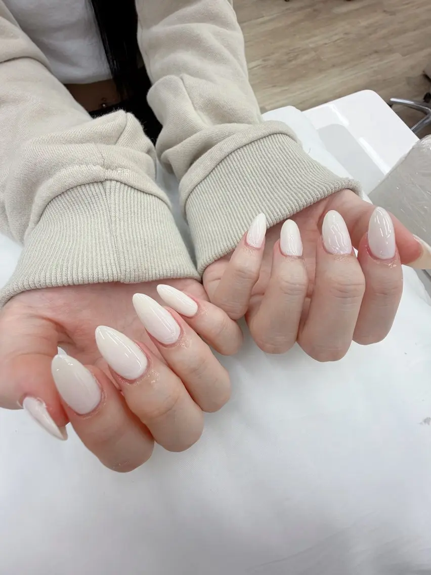 【オフなし】ハンド 💅🏻シンプルコース🤍初回¥5500/2回目以降¥6500✨️パラジェル変更可◎の写真