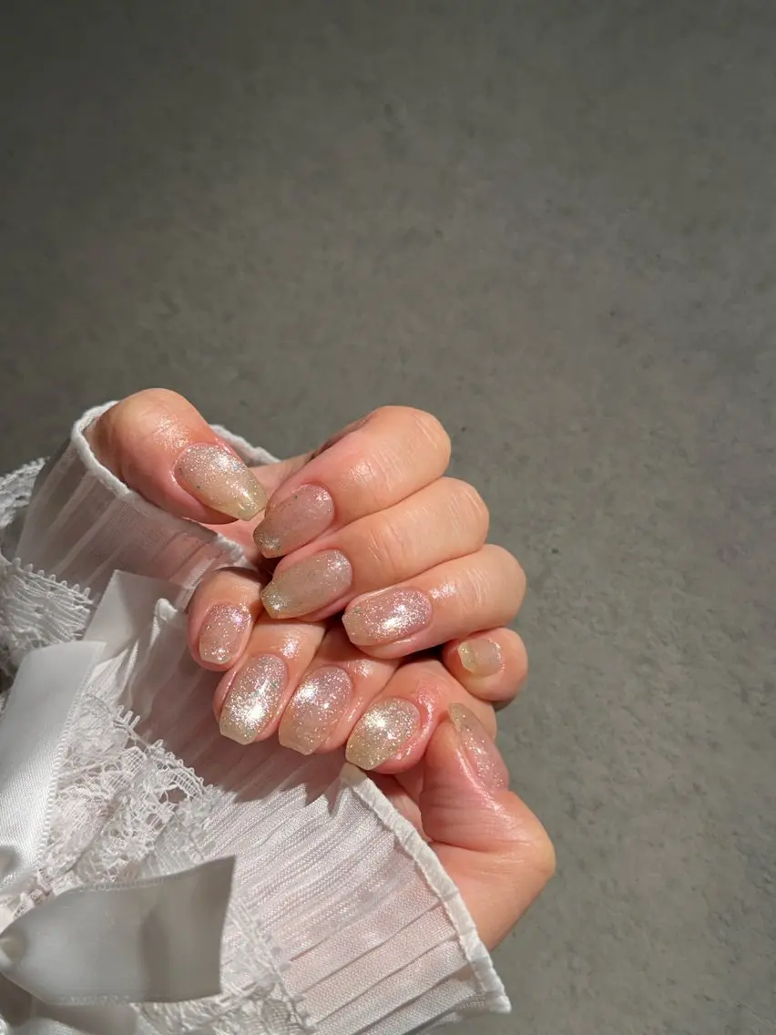 ネイル I-nailロング /ワンホン/キラキラのネイルデザイン