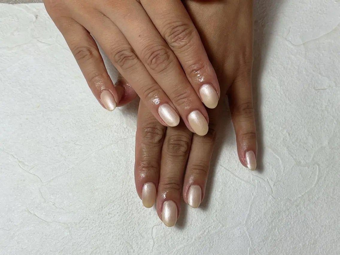 ネイル オーロラネイル フットネイル フレンチネイル ジェルネイル マグネットネイル ハンドネイル mogunail &blowのネイルデザイン