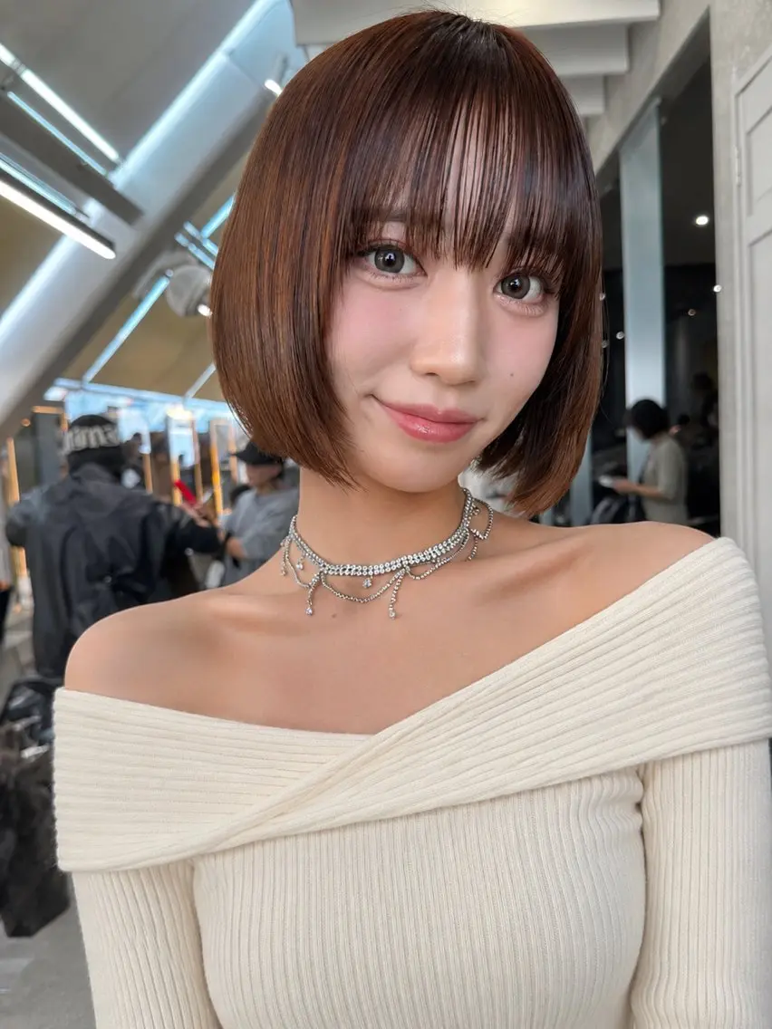 ショート カラー 切りっぱなしボブ ボブ 髪質改善 縮毛矯正 カット ヘアカラー 縮毛矯正 トリートメント 縮毛矯正× ダブルカラー/三ツ木のヘアスタイル