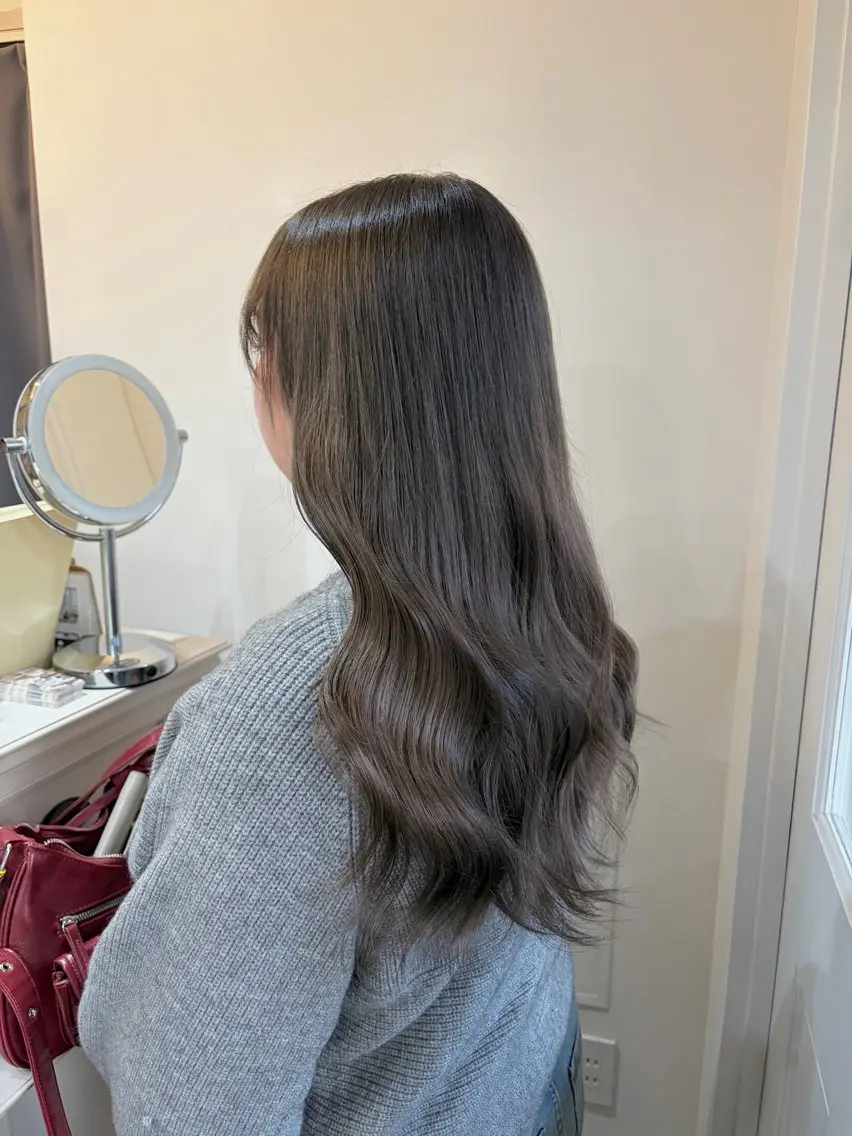 セミロング ヘアカラー トリートメント mio♡ベージュ特化 🎀透明感カラーのヘアスタイル