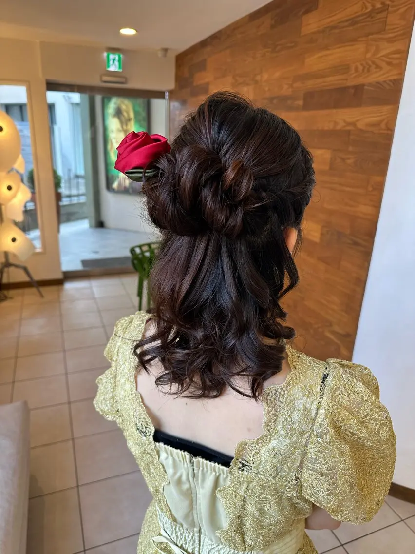 ミディアム ヘアアレンジ fiorista岡田 まゆこのヘアスタイル