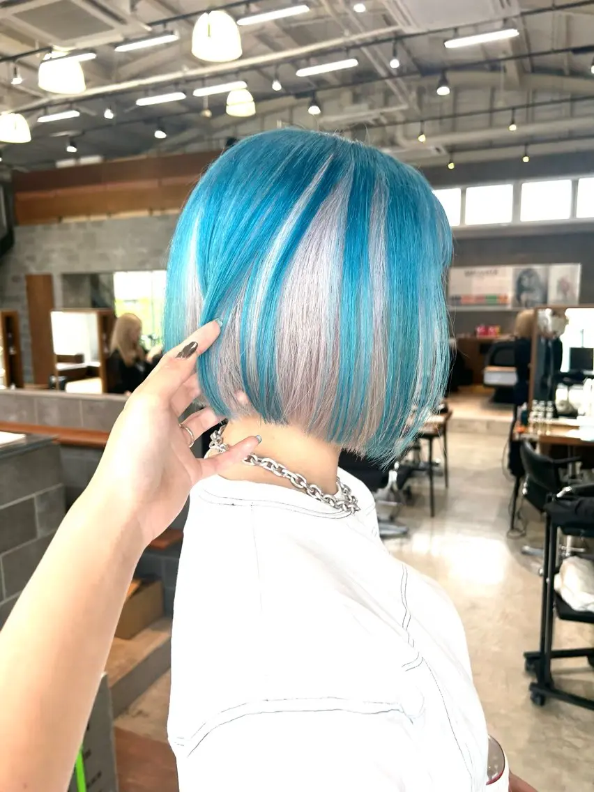 ショート カラー 🫒オリーブ/透け感 レイヤー🌿モエカのヘアスタイル