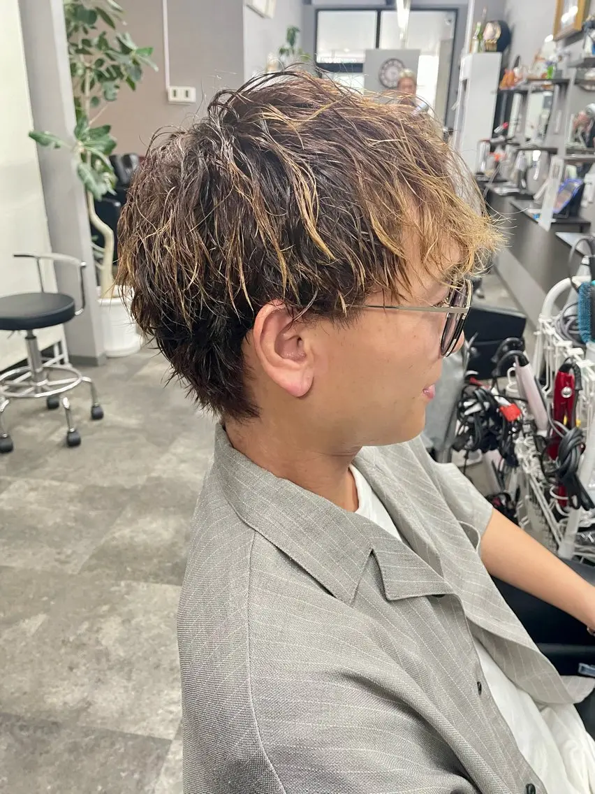 ショート パーマ メンズ カット ヘアカラー パーマ 🌻ミラクル美容師 🌻✨クッポ✨のヘアスタイル