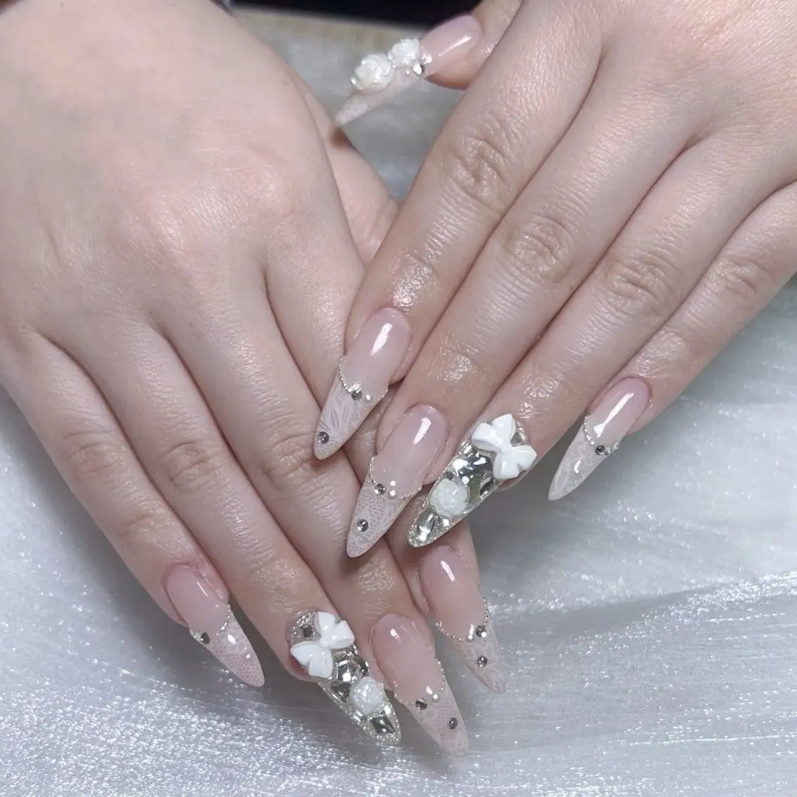 メンズ ネイル メンズ韓国風 アートネイル オーロラネイル ガーリー キラキラネイル ハンドネイル Nail salon 木にいるのネイルデザイン