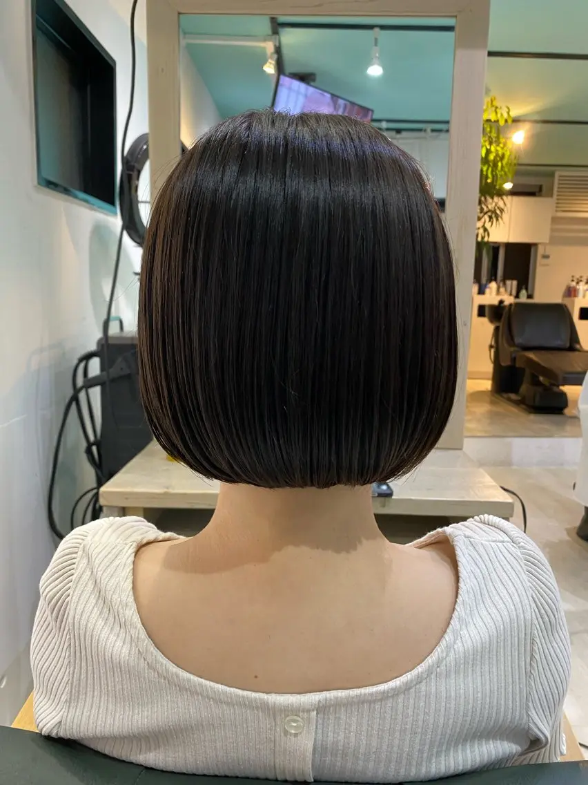ショート カット まとまるボブ🌼 アレンジ🌼鴨下穂香のヘアスタイル