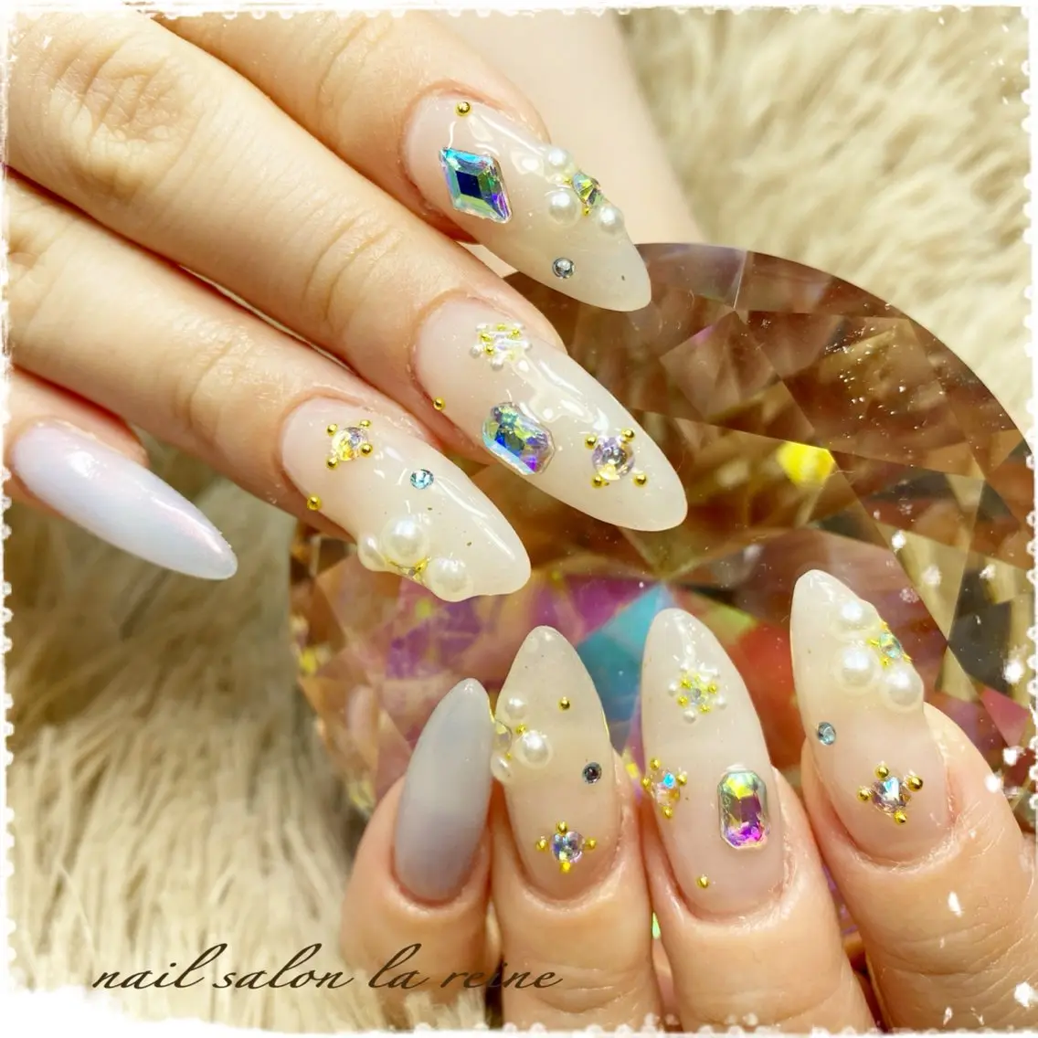 ネイル キラキラネイル nail salon la reineのネイルデザイン