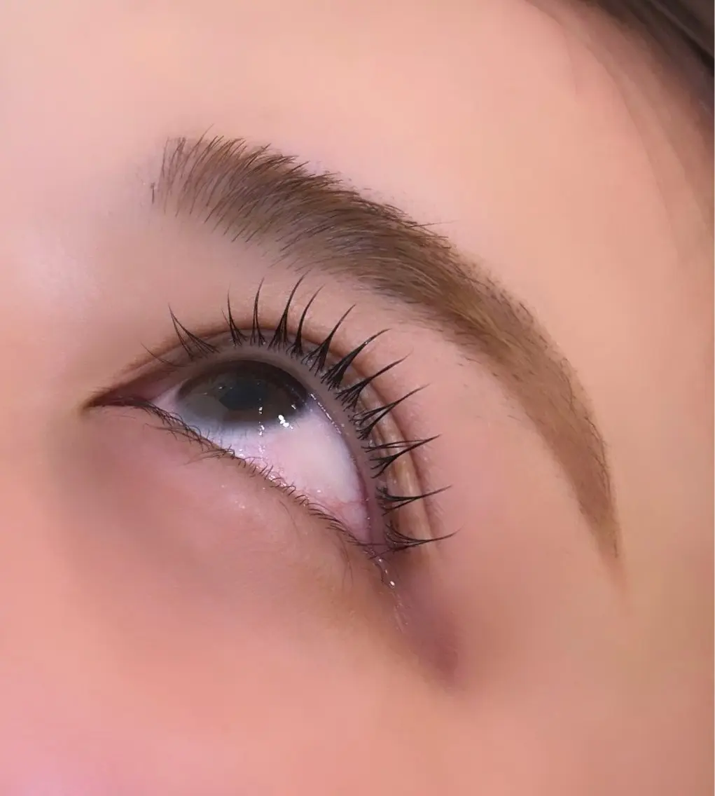 マツエク・マツパ まつげパーマ ヒナタ🧚 eyelaのマツエク・マツパデザイン