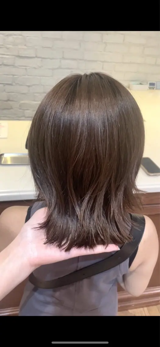 ミディアム カラー ボブレイヤー ベージュカラー ブリーチ ブリーチなしカラー ボブ カット ヘアカラー トリートメント ご新規様限定 透明感カラーKANAのヘアスタイル