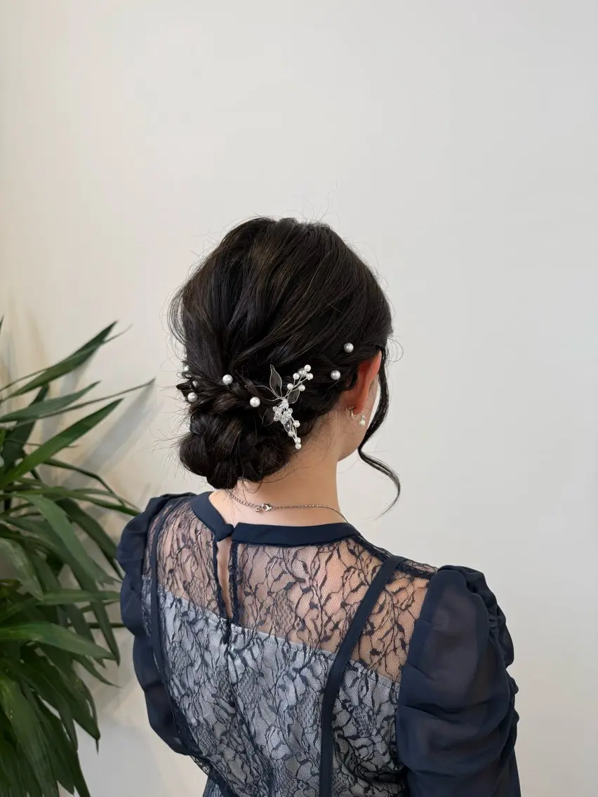 ヘアアレンジ ローシニヨン ヘアセット 吉川 莉央のヘアスタイル