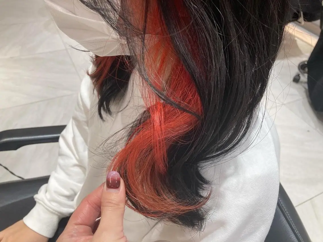 ミディアム カラー インナーカラー オリーブ透明感カラー 表参道/MIKUのヘアスタイル
