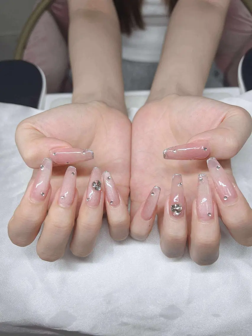 ネイル ハンドネイル Lee Nailsのネイルデザイン