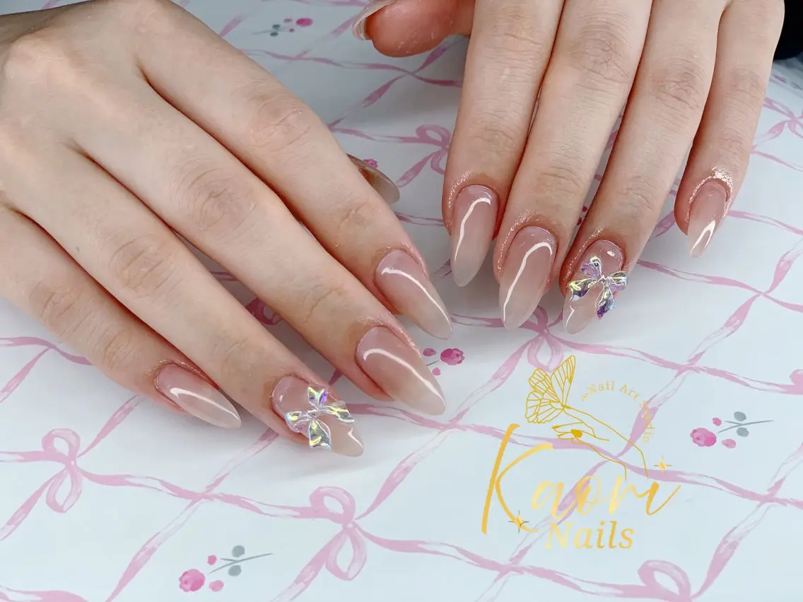 ネイル ジェルネイル 韓国ネイル ラメ(グリッター) シンプルネイル ワンホンネイル ハンドネイル KAORI YUMIのネイルデザイン