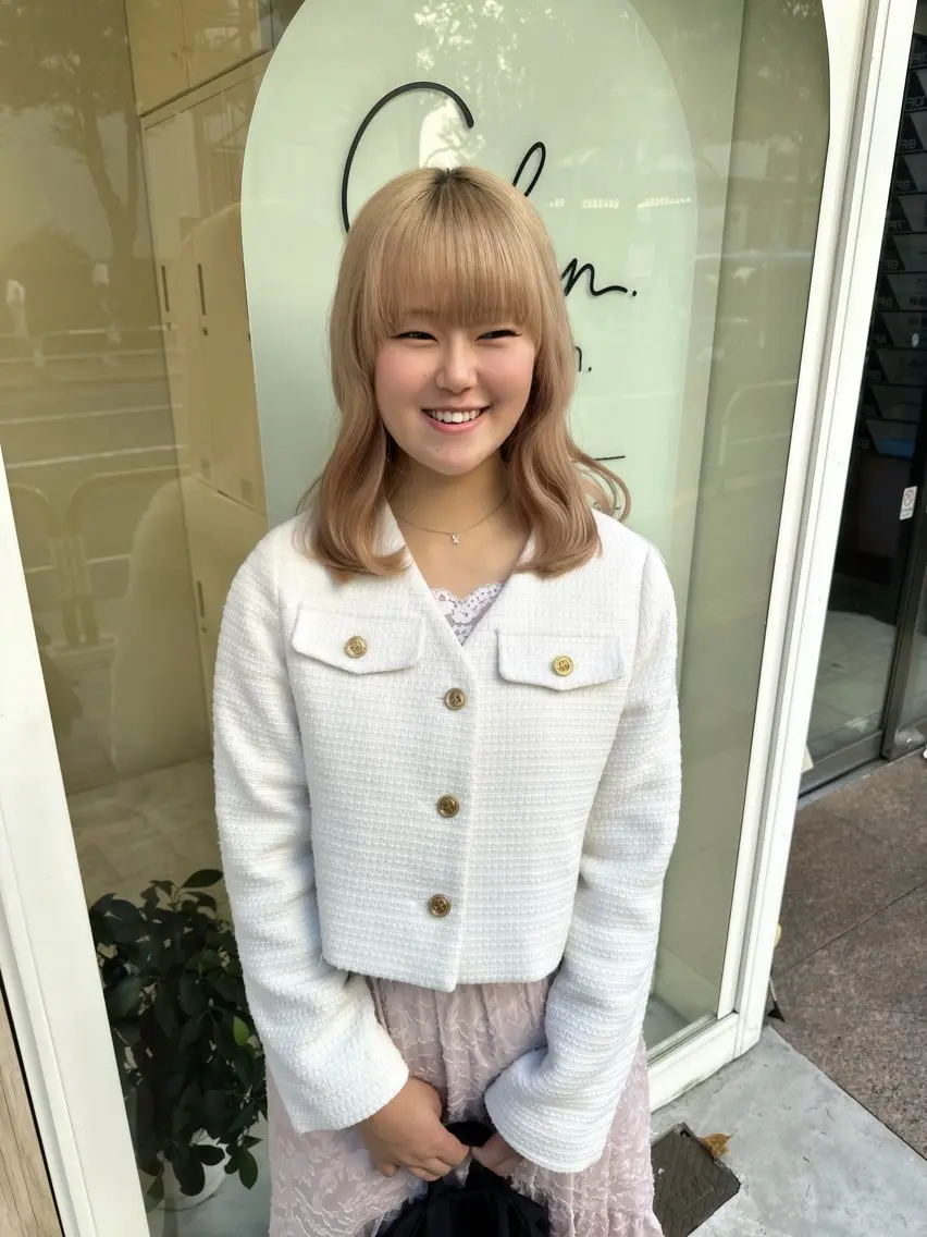 セミロング くびれヘア 上野 秀のヘアスタイル
