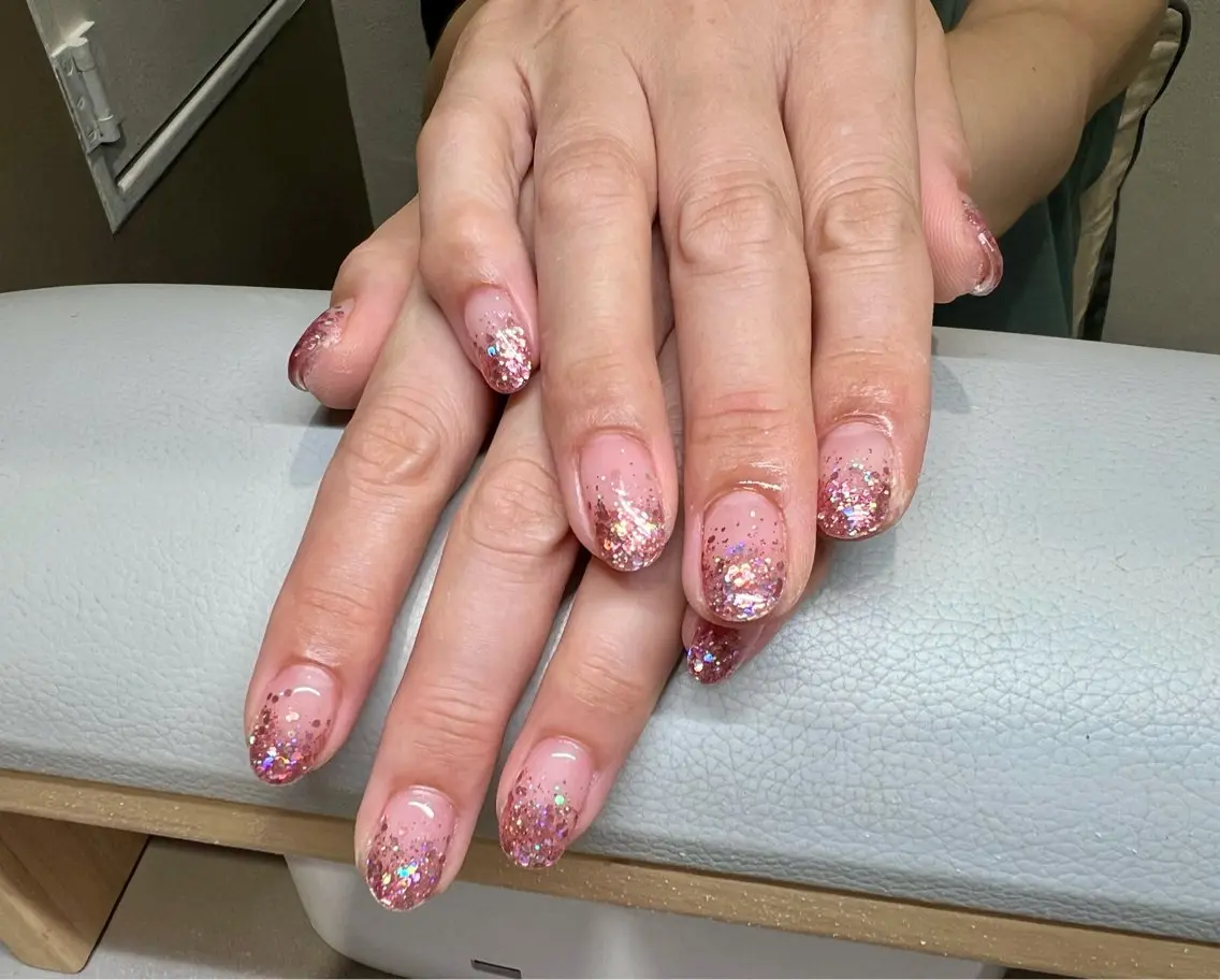 ネイル グラデーション ラメ(グリッター) ラメグラデーション 💎【IRY】💎 Tsukiのネイルデザイン