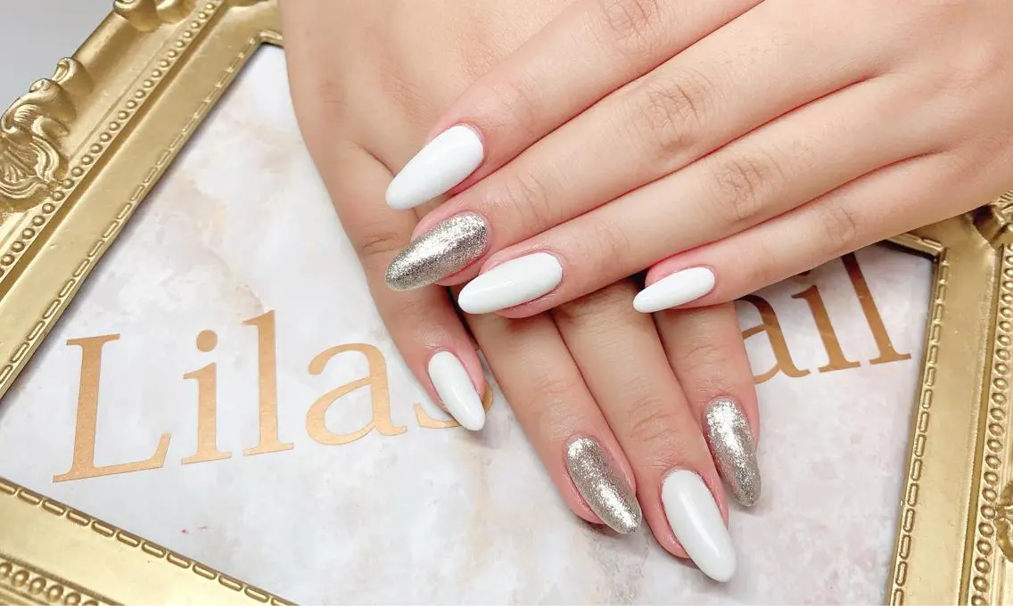 ネイル ジェルネイル ハードジェル キラキラネイル ロングネイル ニュアンスネイル Lilas Nailのネイルデザイン