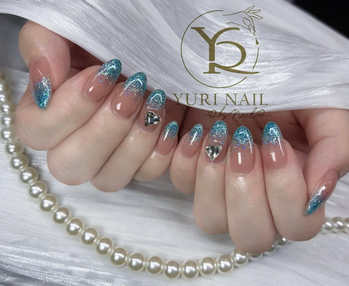 ネイル ハンドネイル フットネイル YURI Nail NARITAのネイルデザイン