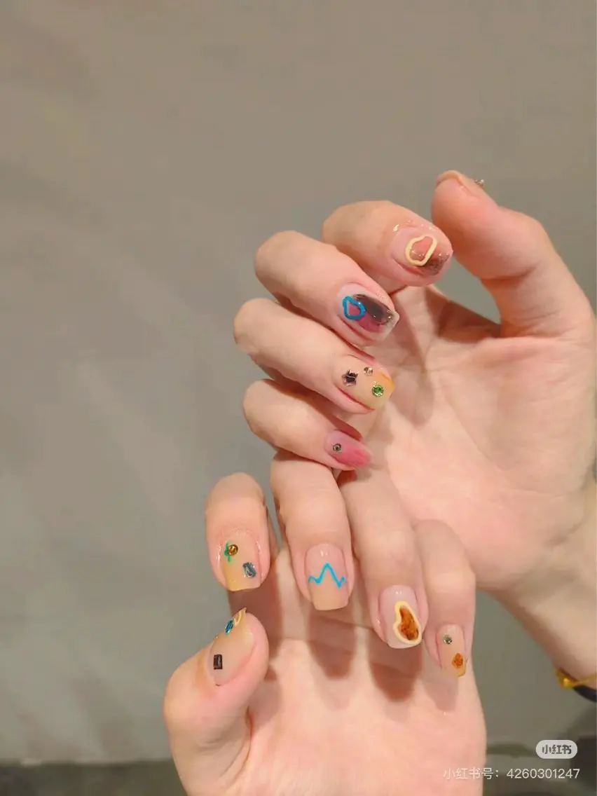 ネイル ハンドネイル イブ ネイリのネイルデザイン
