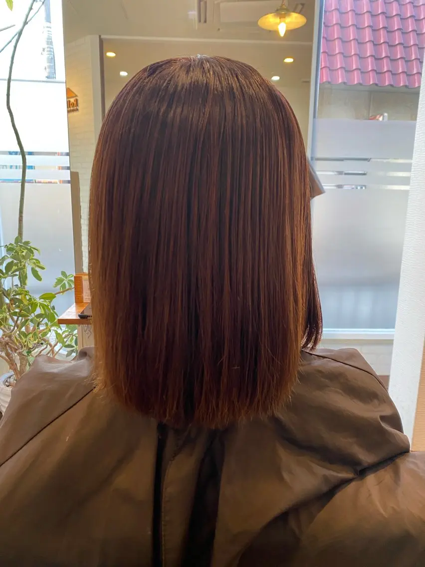 カラー 小松 美月のヘアスタイル
