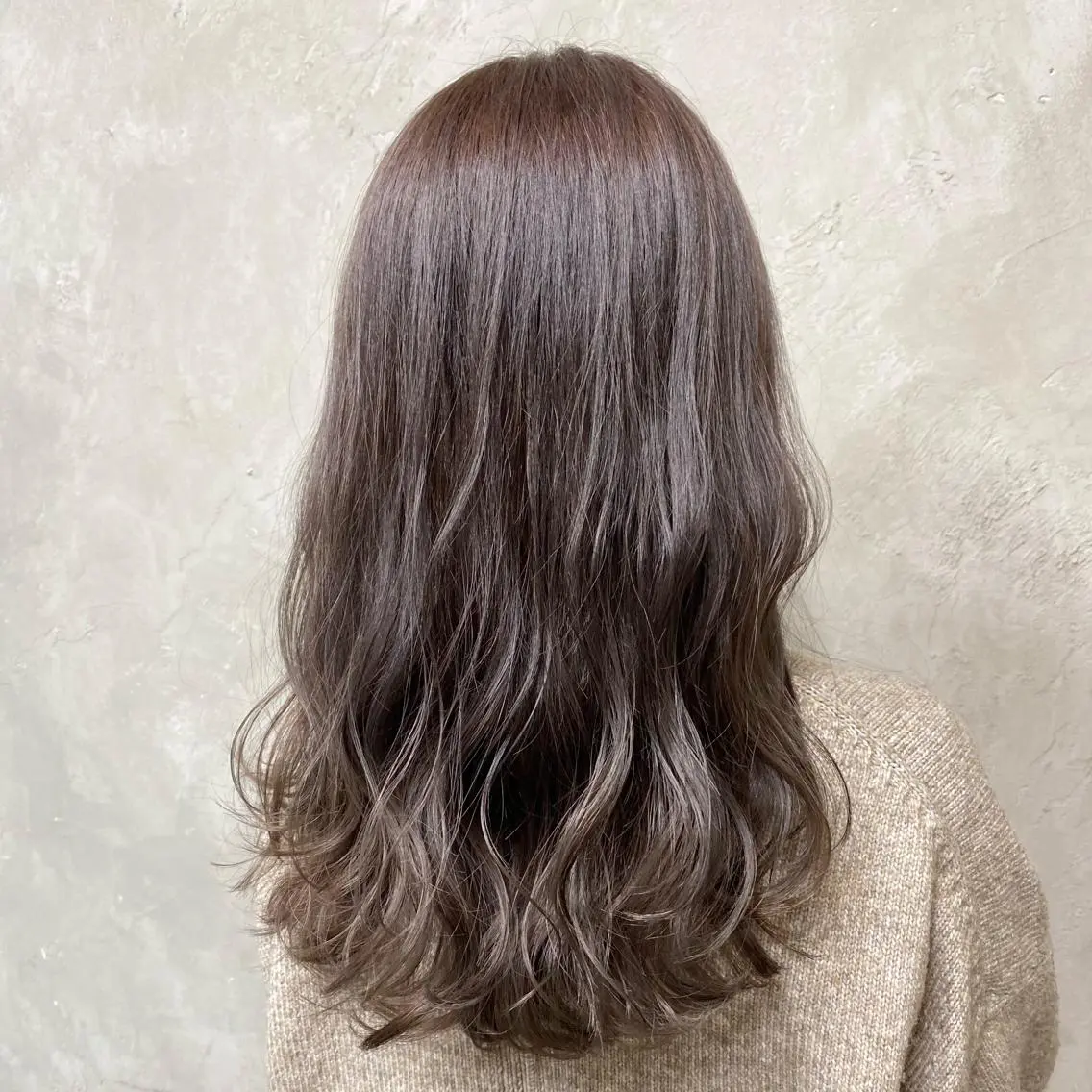 セミロング カラー パーマ ヘアアレンジ メンズ キッズ ネイル マツエク・マツパ メンズハイライト 透明感カラー ハイライトカラー イルミナカラー ナチュラル ヘアカラー 艶ピンク*ヘアセット 🌙shioriのヘアスタイル