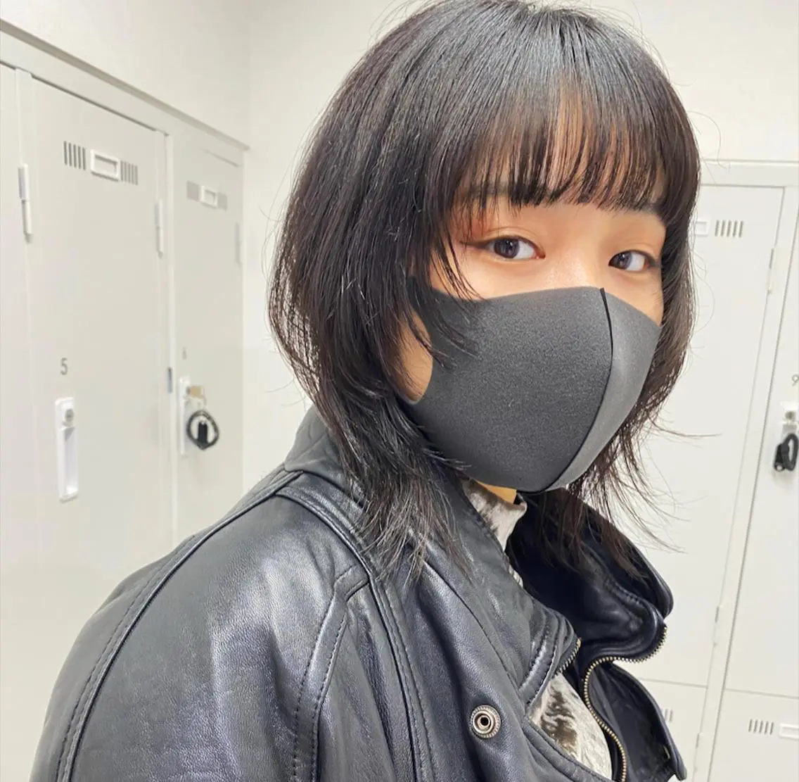 ミディアム 顔まわりレイヤー レイヤーカット カット 西山梨々【5/1〜 復帰致します🌼】のヘアスタイル